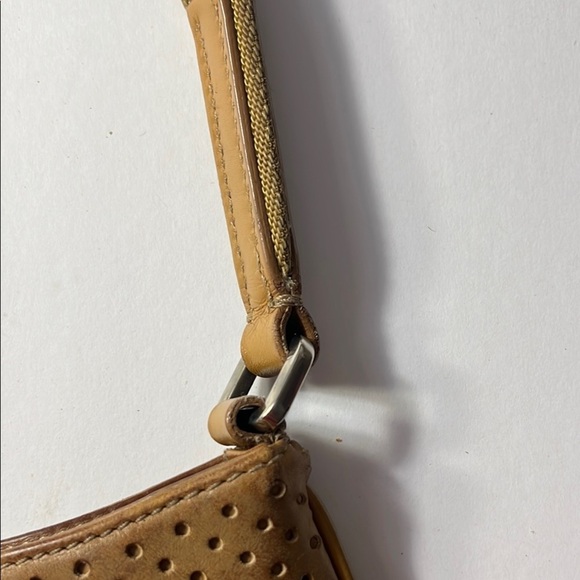 Y2K Vintage! Prada Tan Perforated Leather Women's Shoulder Bag - Picture 10 of 11